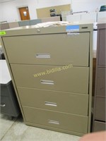 Metal 4 Drawer lateral File Cabinet.