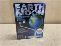 EARTH MOON MODEL KIT