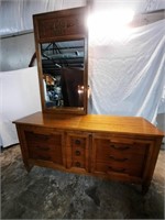 Thomasville 9 Drawer Dresser w/ Mirror