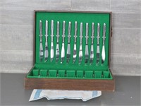 RODGERS & BROTHERS CUTLERY SET