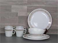 SET OF 4 CORELLE DISHES