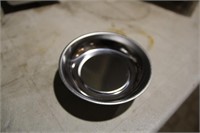 RODAC CANADA 4 1/4" SS MAGNETIC TRAY