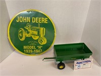 12" x 12" Round JD Metal Sign