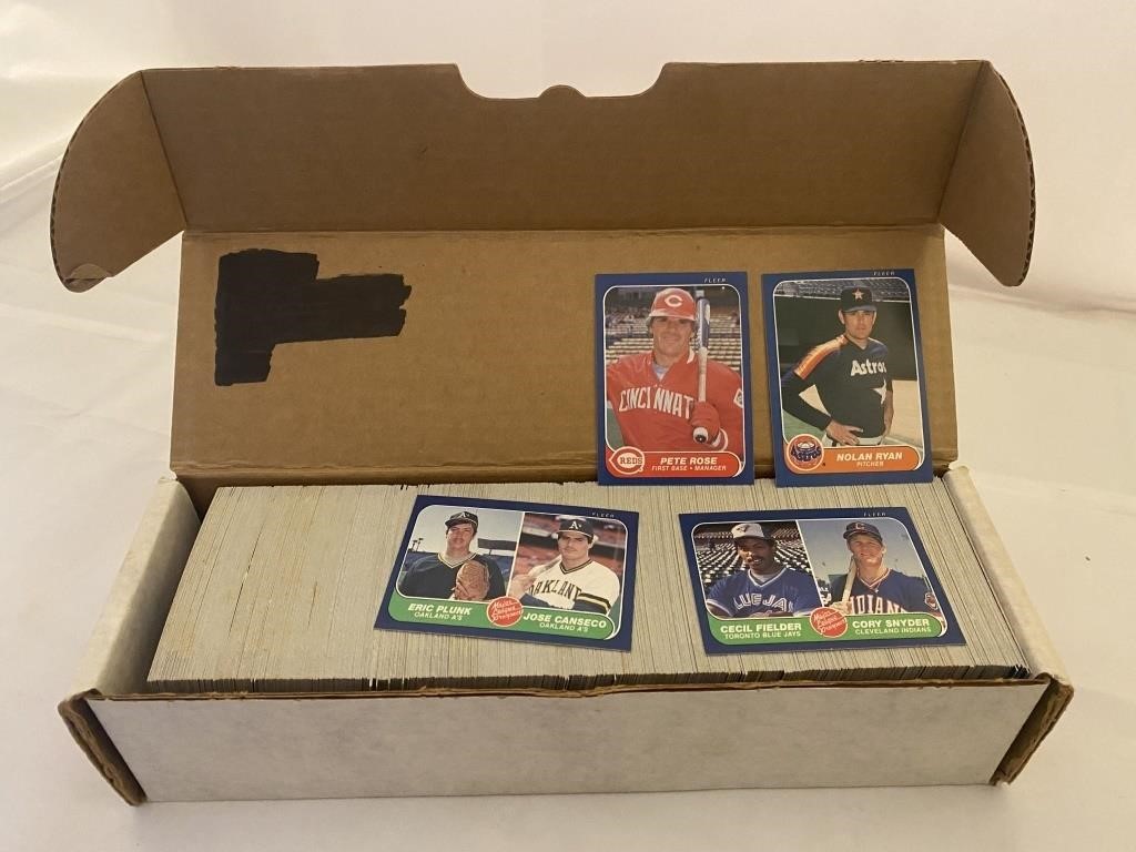 Sports Memorabilia and Sports Cards Online Auction