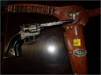 Roy Rogers Pistol & Holster---Hubley