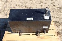 HYDRAULIC TANK WITH FILL