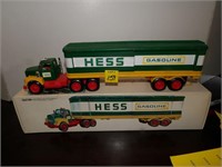 Hess Barrel Van w/Barrels