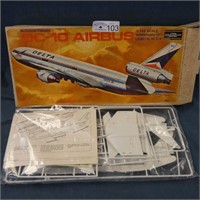 Airplane Model - DC-10 Airbus 1/144 Scale