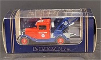 ELICOR #1087 Ford 1932 Towtruck In box  measures