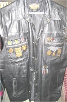 Men's Blk Leather Harley Vest w/ Pins & Badges