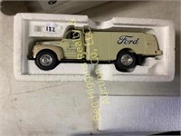 1951 Ford Fuel Tanker 1/34 Scale Diecast (White)