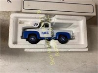 1953 Ford Pickup 1/34 Scale Diecast