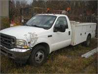 Ford F350 Super Duty Utility Bed Truck