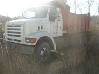 1997 Ford Dump Truck PARTS ONLY NO TITLE