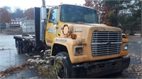 1988 Ford L9000 22 Ft Stake Bed NO TITLE PARTS ONY
