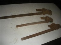 24 & 32 Inch Pipe Wrenches R# 498