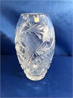 9 INCH ETCHED LEAD CRYSTAL VASE. POLAND