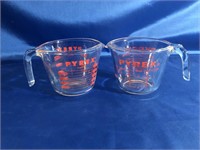PAIR OF PYREX 1 CUP MEASURING PITCHERS