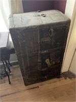 Very large steamer trunk