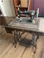 Antique sewing machine Cast iron base