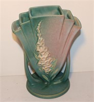 Roseville Pottery Foxglove vase 47-8 exc.