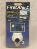 First Alert Automatic Light Control *New*