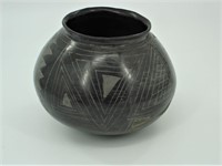 Suni Indian Bowl/Vase By Ferdinando Andrew