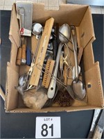 Box lot kitchen utensils