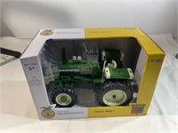 Oliver 1950 - T   Tractor
