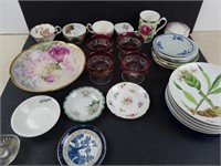 Lot of Assorted Glass Ware