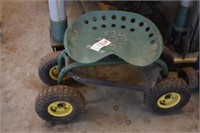 GARDEN ROLLING SEAT FOR PLANT BEDS