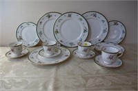 LENOX LUNCHEON SET: