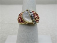 Sterling Red Mother-of-Pearl Goldwashed Ring, CZ A