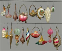 GROUPING OF 18 INTERESTING GLASS ORNAMENTS