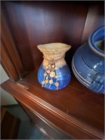 2-Decorative Plates & 4-Pottery Vases
