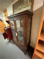 Curio Cabinet w/Contents & Wall Art of Last Suppe