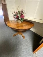 Oval Claw Foot Table w/Leaf