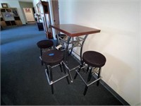 Bistro Table w/4 Café Height Stools 29"H Metal