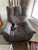 Lift Chair with Extension Cords