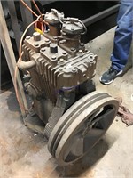 Lincoln Two cylinder air compressor