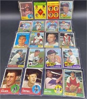 (25) Vintage Baseball Collectors Cards