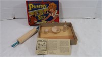 Little Orphan Annie Pastry Set-never used/orignal