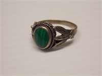 925 Sterling Ring (size 7)