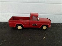 Vintage red tonka jeep pickup metal toy