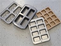 Lot of Small Bread Pans - Good Condition