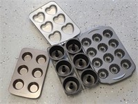 Lot of Muffin & Bundt Pans Like New