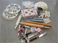 Lot of Baking & Decorating Accessories