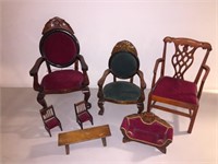DOLL CHAIRS & BENCHES