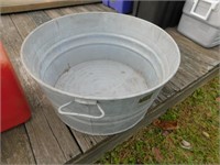 galvanized tub and awesome 5- gallon gas can