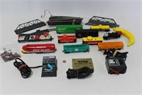 Tyco & More Vintage HO Scale Model Trains & Track